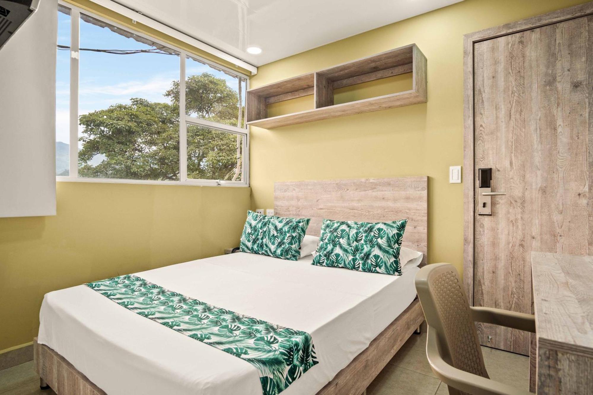 Hotel Eco Suite Кали Екстериор снимка