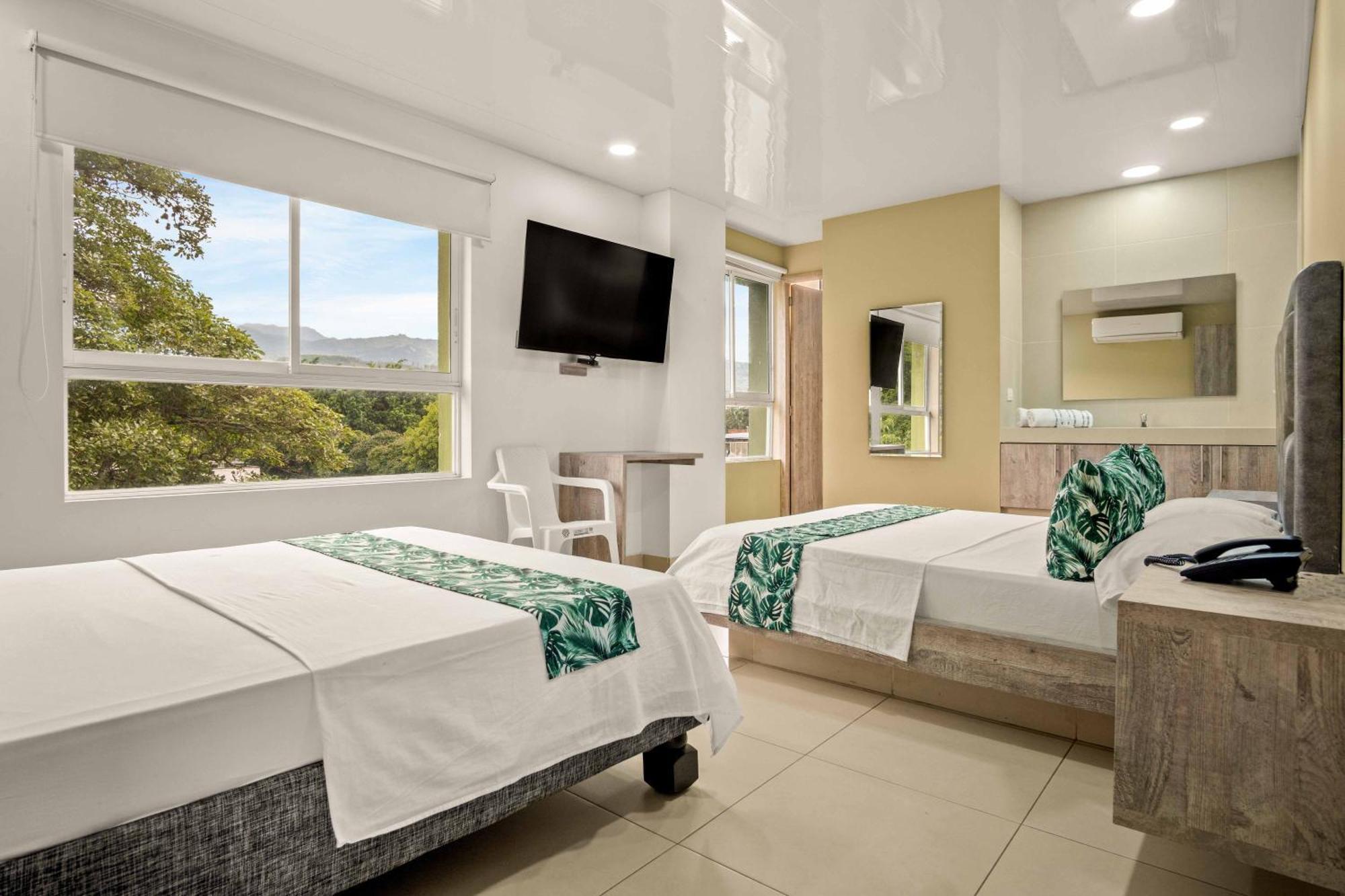 Hotel Eco Suite Кали Екстериор снимка