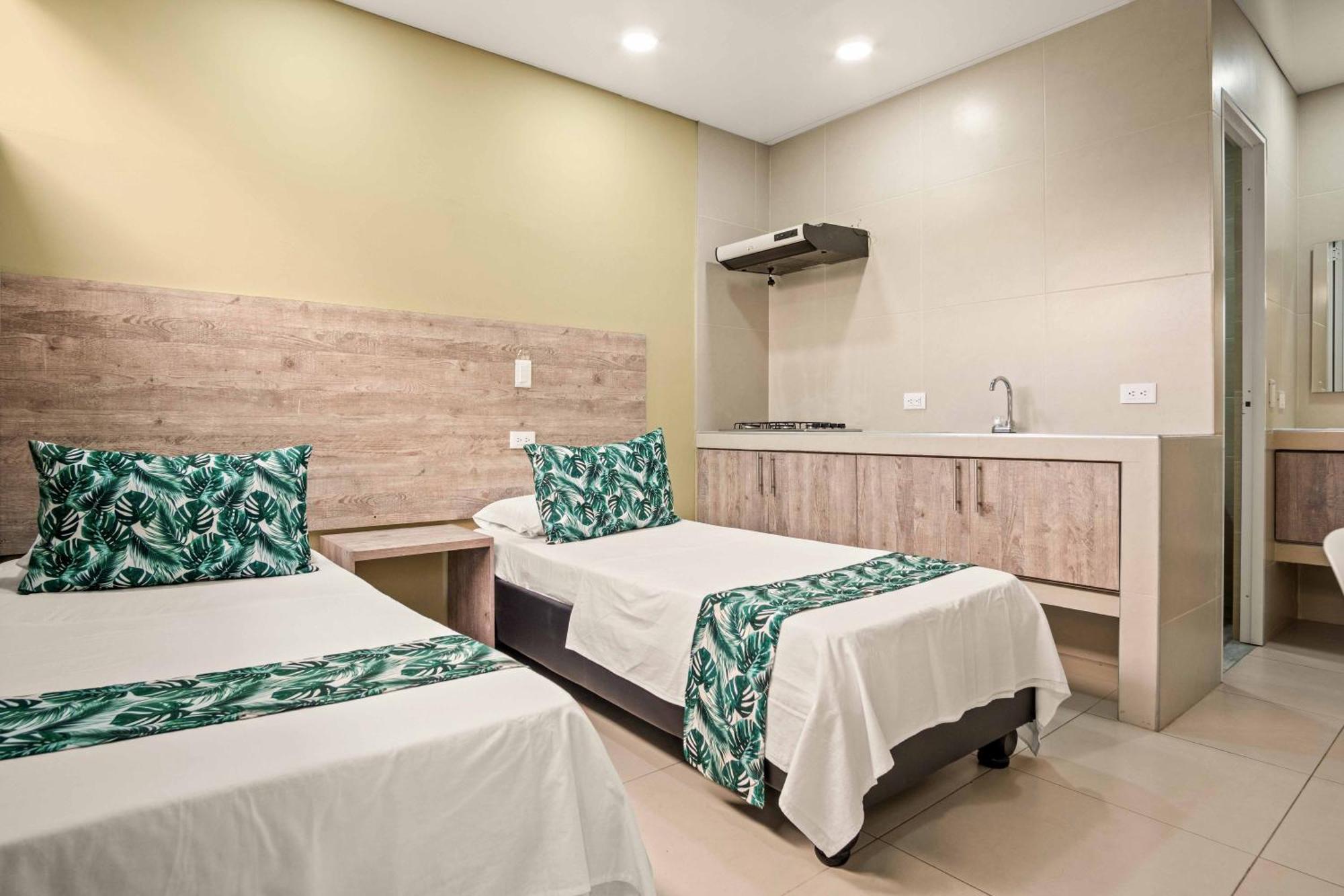 Hotel Eco Suite Кали Екстериор снимка